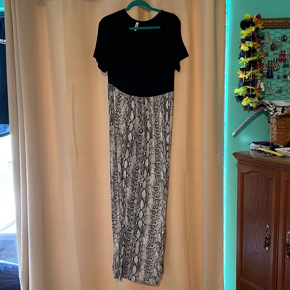 Black maxi dress